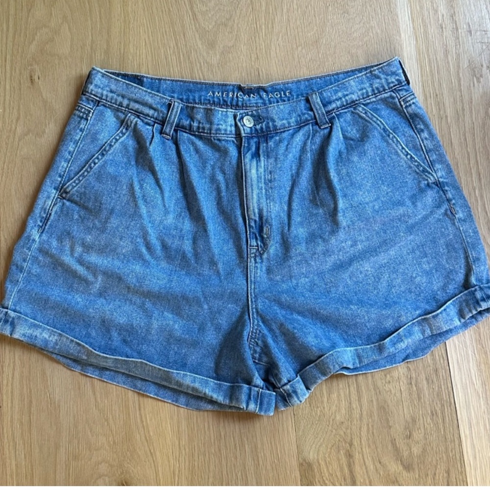 American Eagle Mom Shorts